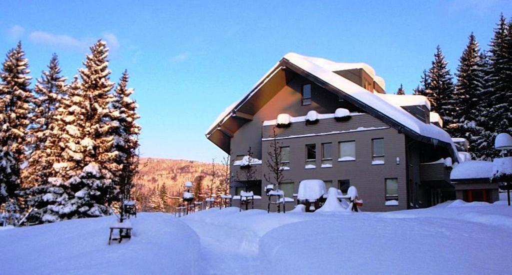 Resident Harrachov Family Apartment エクステリア 写真