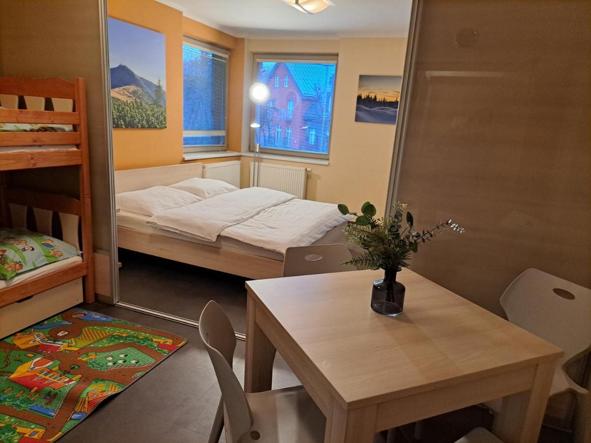 Resident Harrachov Family Apartment エクステリア 写真