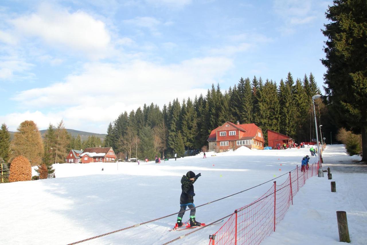 Resident Harrachov Family Apartment エクステリア 写真