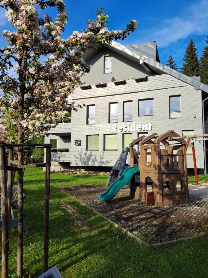 Resident Harrachov Family Apartment エクステリア 写真